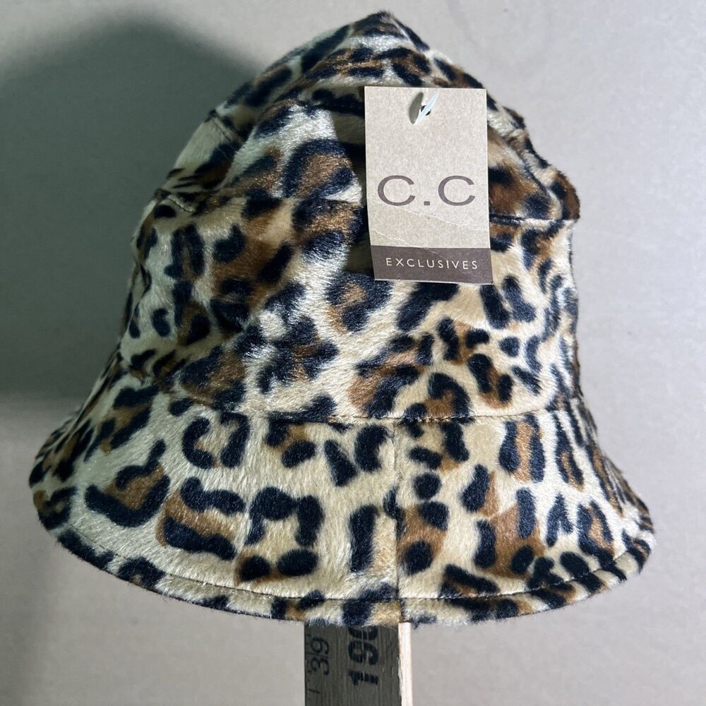 C.C Exclusives Bucket Hat Womens OS Leopard Print Faux Fur Winter Plush (54-55)